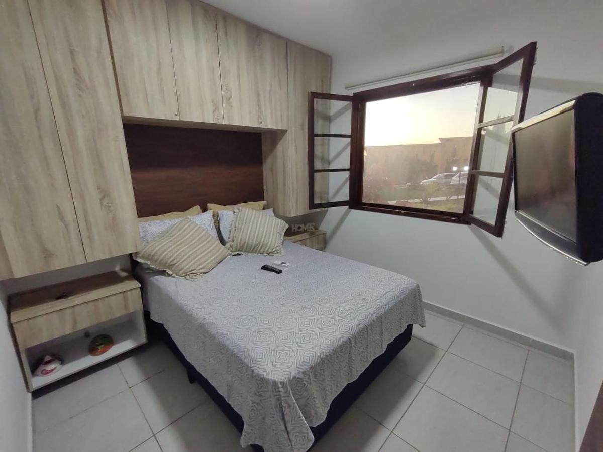 Winterville Flat 708 Gravata  Luaran gambar