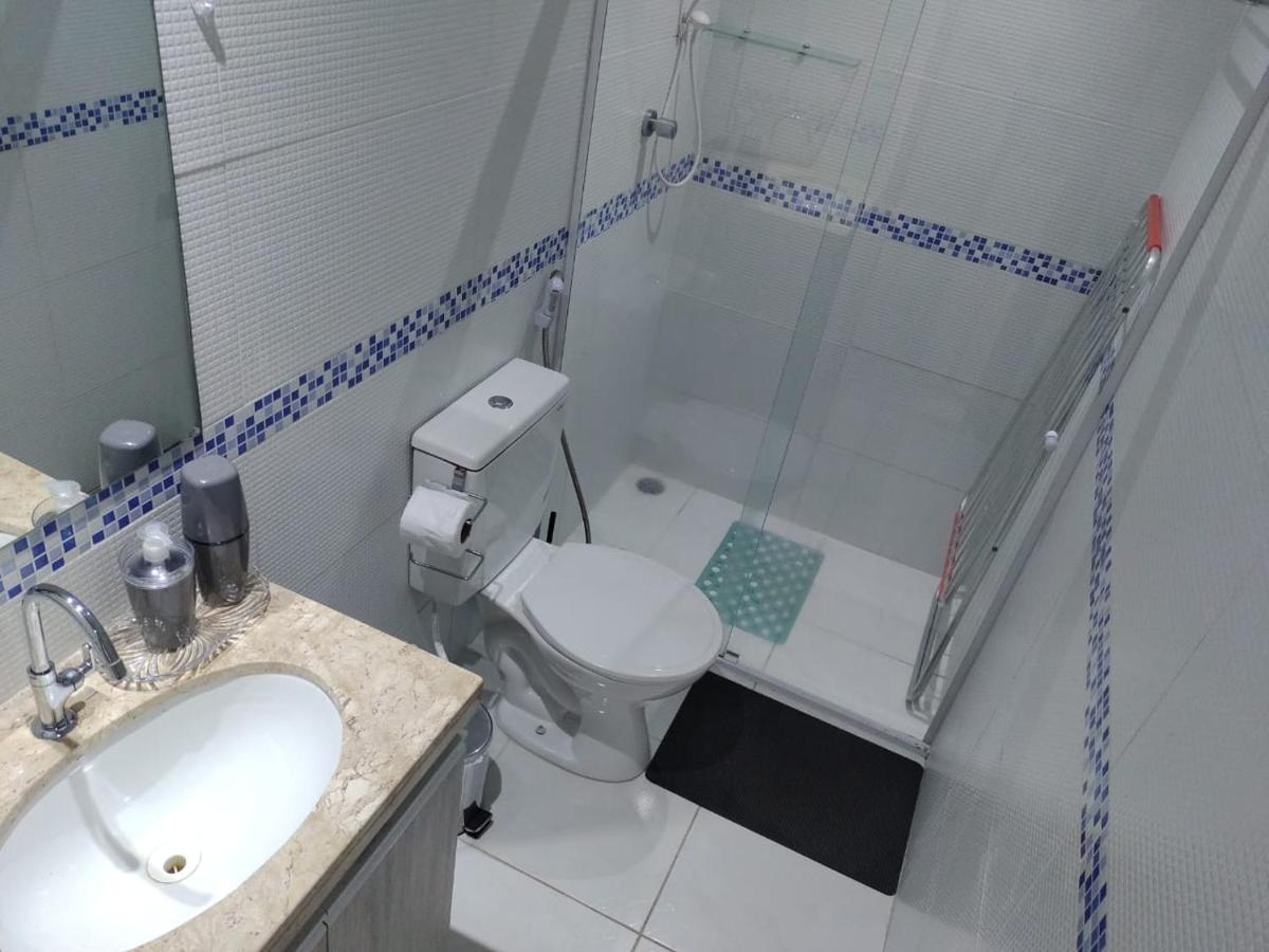 Winterville Flat 708 Gravata  Luaran gambar