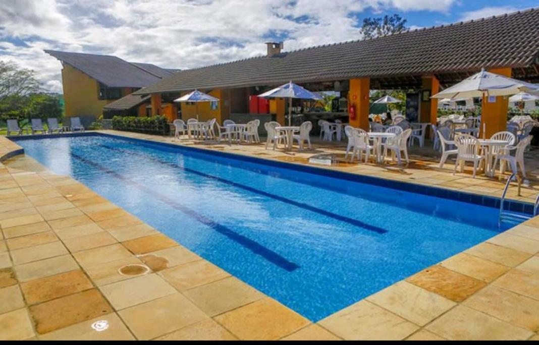 Winterville Flat 708 Gravata  Luaran gambar